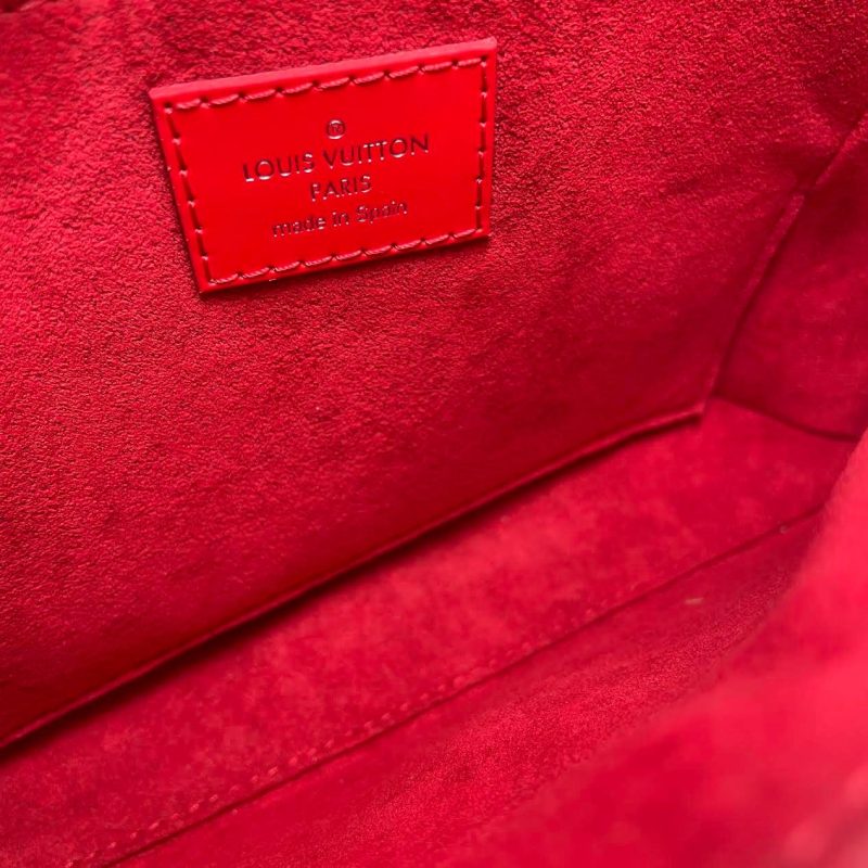 LOUIS VUITTON Epi Monogram Saint Michel - Image 8
