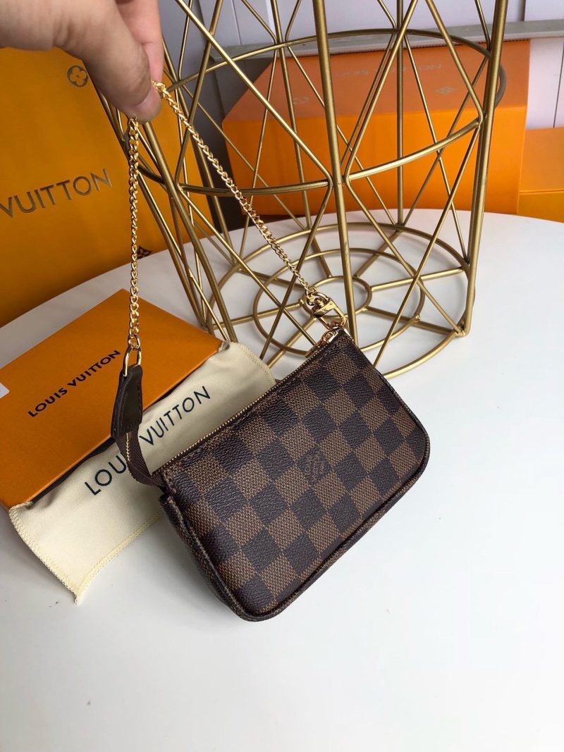 Louis Vuitton mini pochette accessoires - Image 3