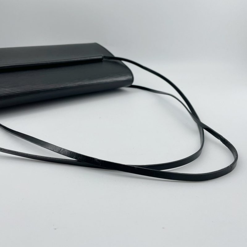 Louis Vuitton Dinard shoulder bag - Image 12