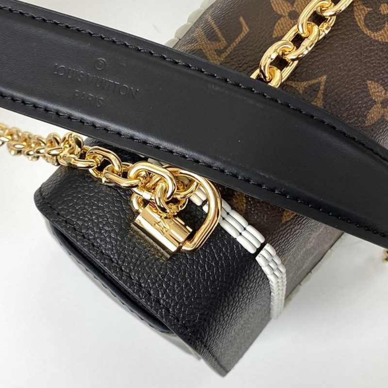 Louis Vuitton TWIST MM - Image 4