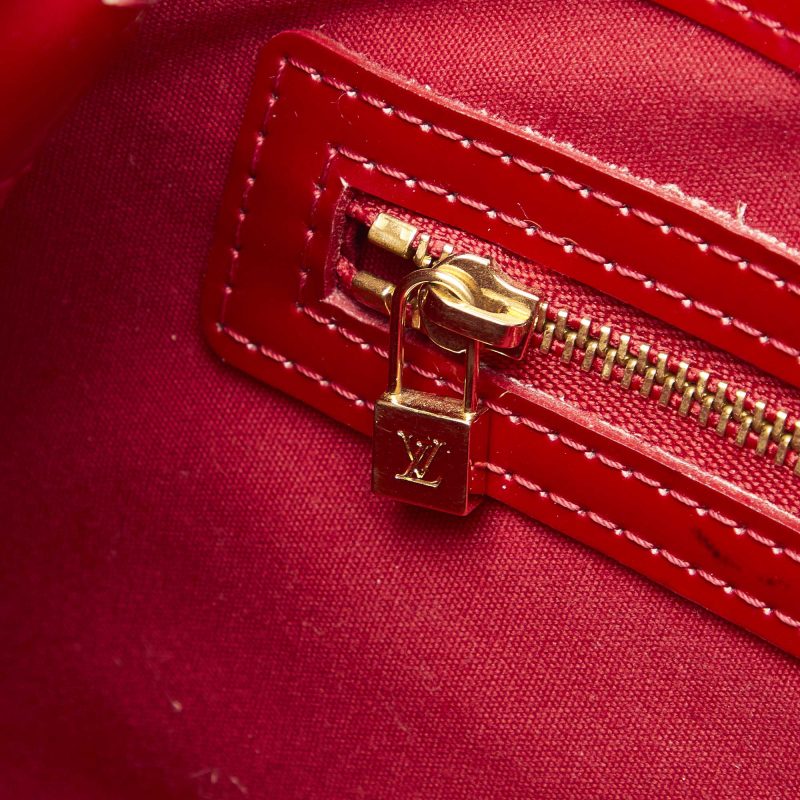 Louis Vuitton Wilshire PM Red Monogram Vernis - Image 7