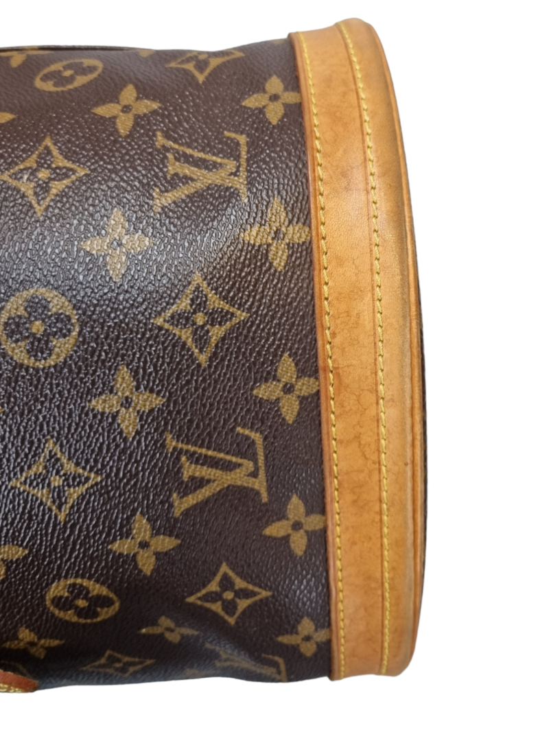 Louis Vuitton Petite Bucket Monogram - Image 8