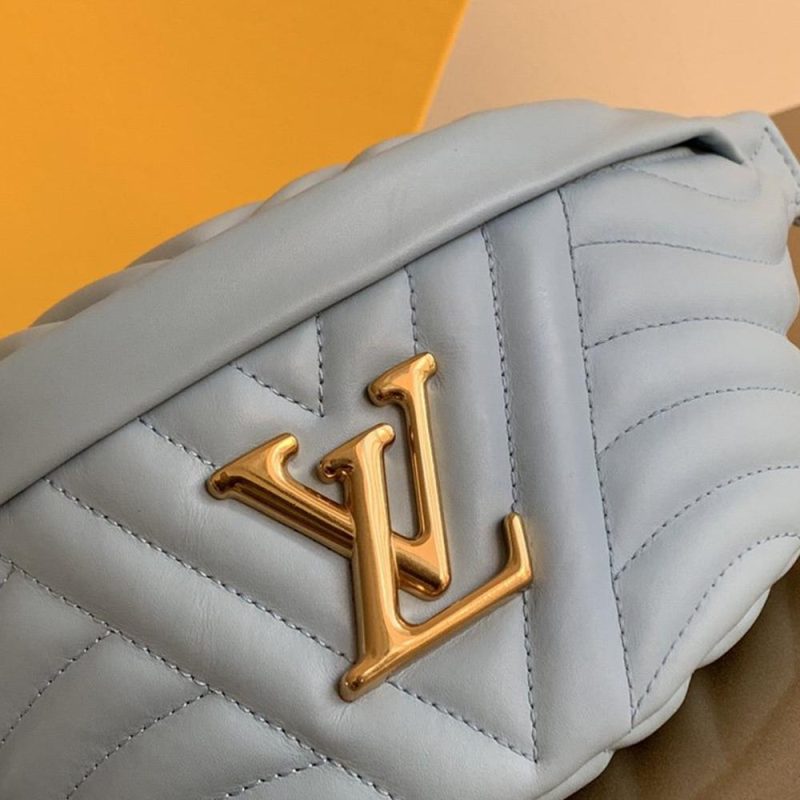 Louis Vuitton WAVE BUMBAG - Image 4