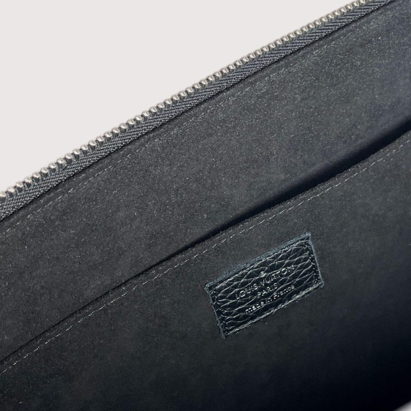 LOUIS VUITTON Jour Initials Taurillon Pochette - Image 7