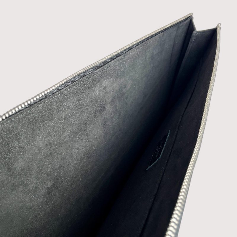 LOUIS VUITTON Jour Initials Taurillon Pochette - Image 6