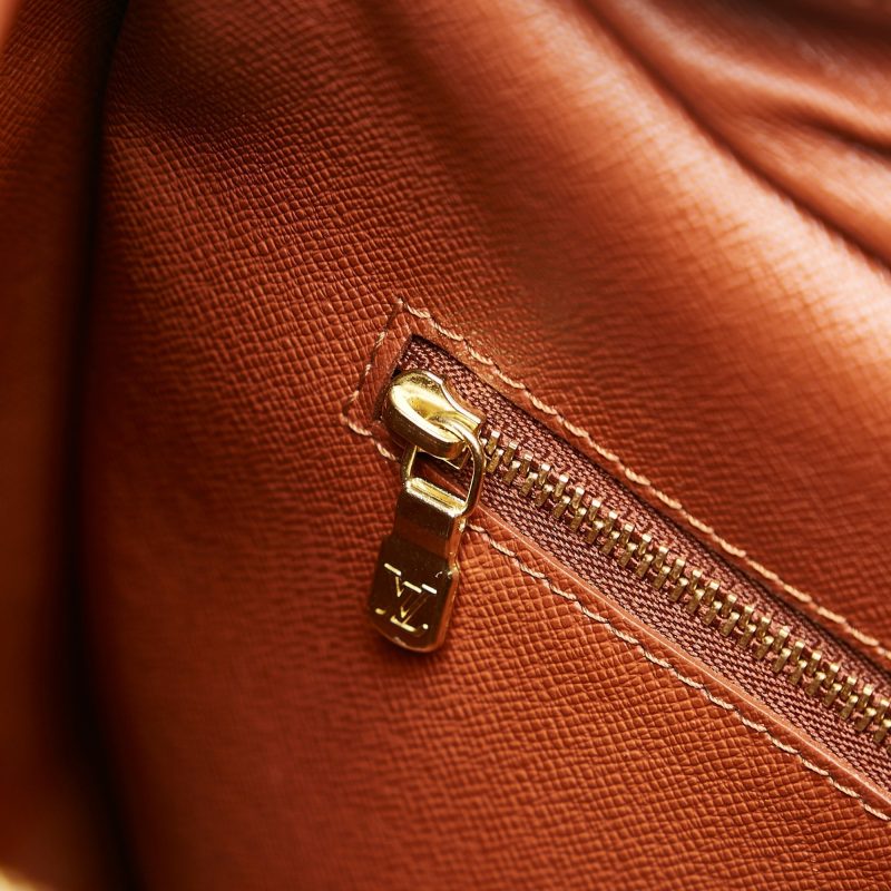 Louis Vuitton Boulogne 30 Monogram Canvas - Image 6