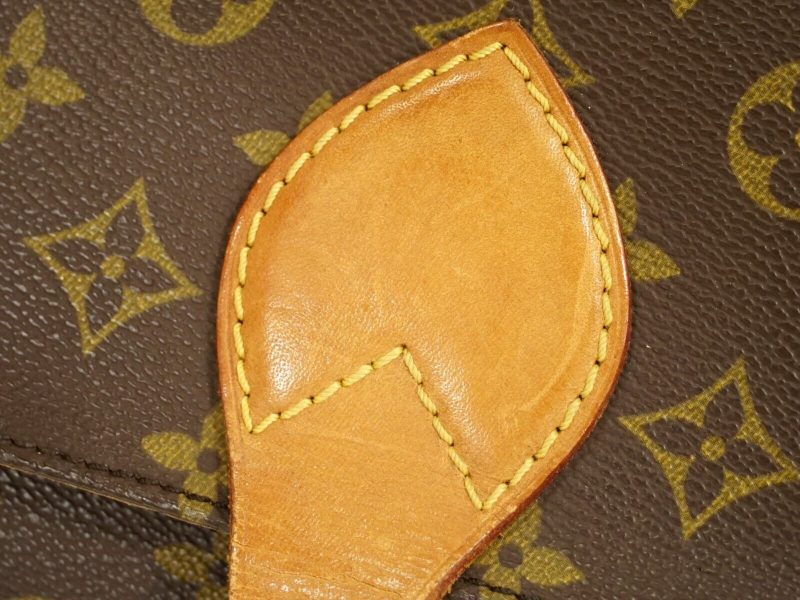 Louis Vuitton Cartouchiere Handbag - Image 9