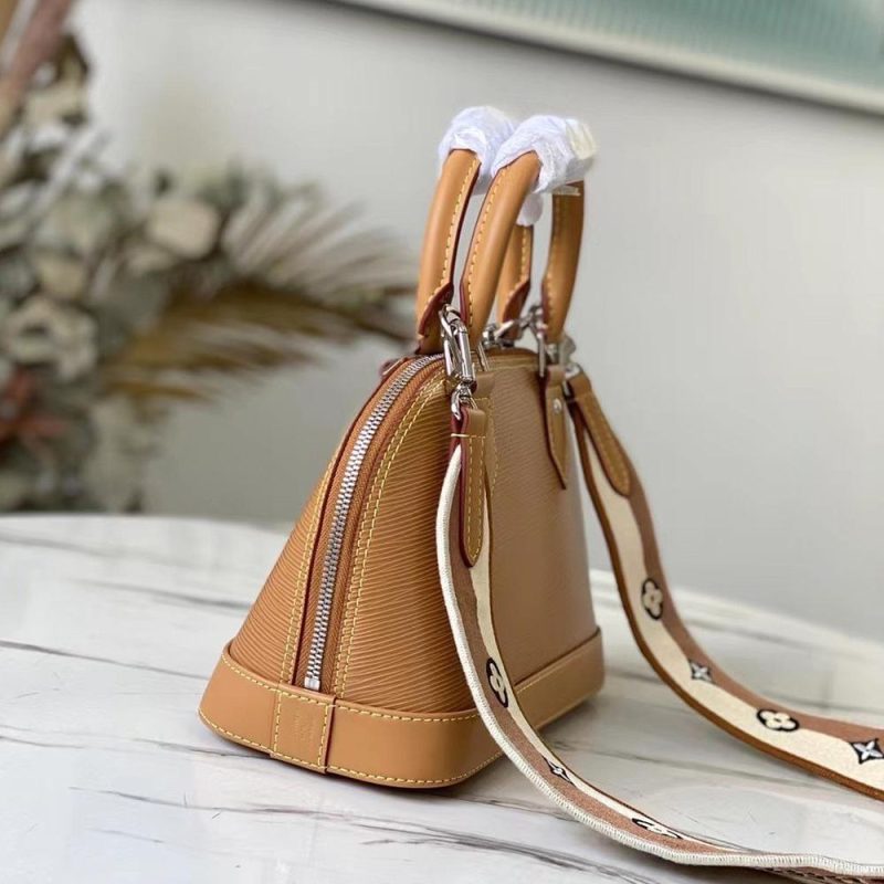 Louis Vuitton Alma BB epi - Image 2