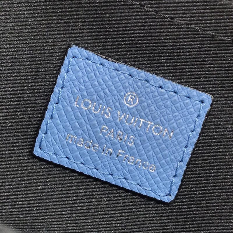 Louis Vuitton Messenger Bag - Image 2