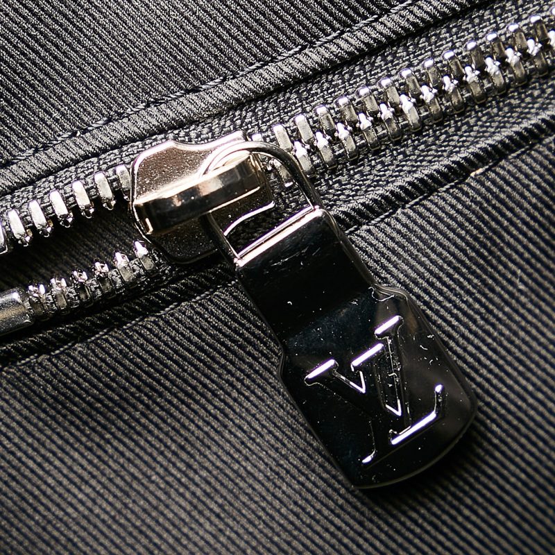 Louis Vuitton Outdoor Tote Black Taïgarama - Image 7