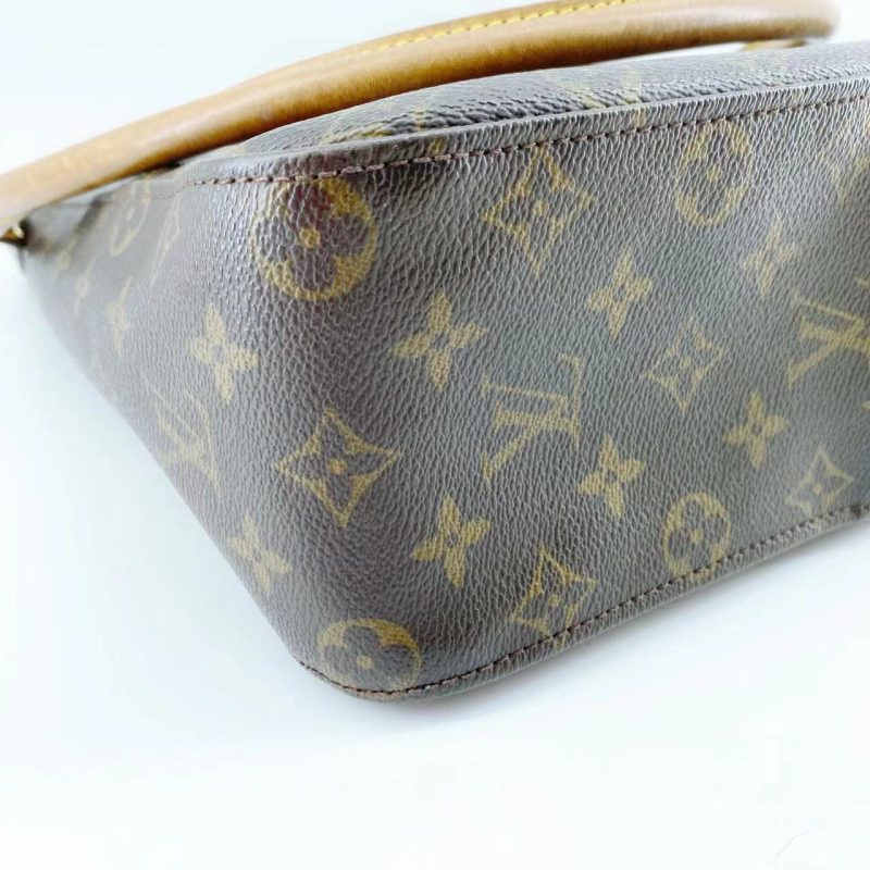 Louis Vuitton Looping GM TWS - Image 10