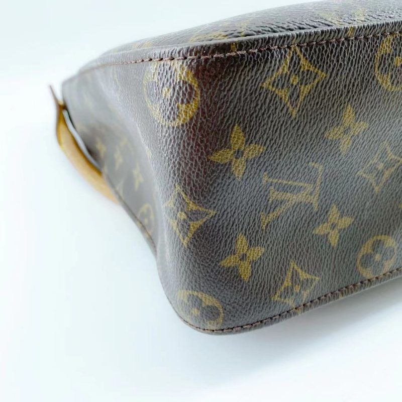 Louis Vuitton Looping GM TWS - Image 7