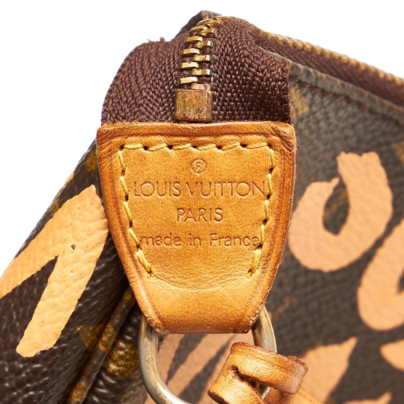Louis Vuitton x Stephen Sprouse Pochette Accessoires Graffiti Monogram Canvas - Image 6