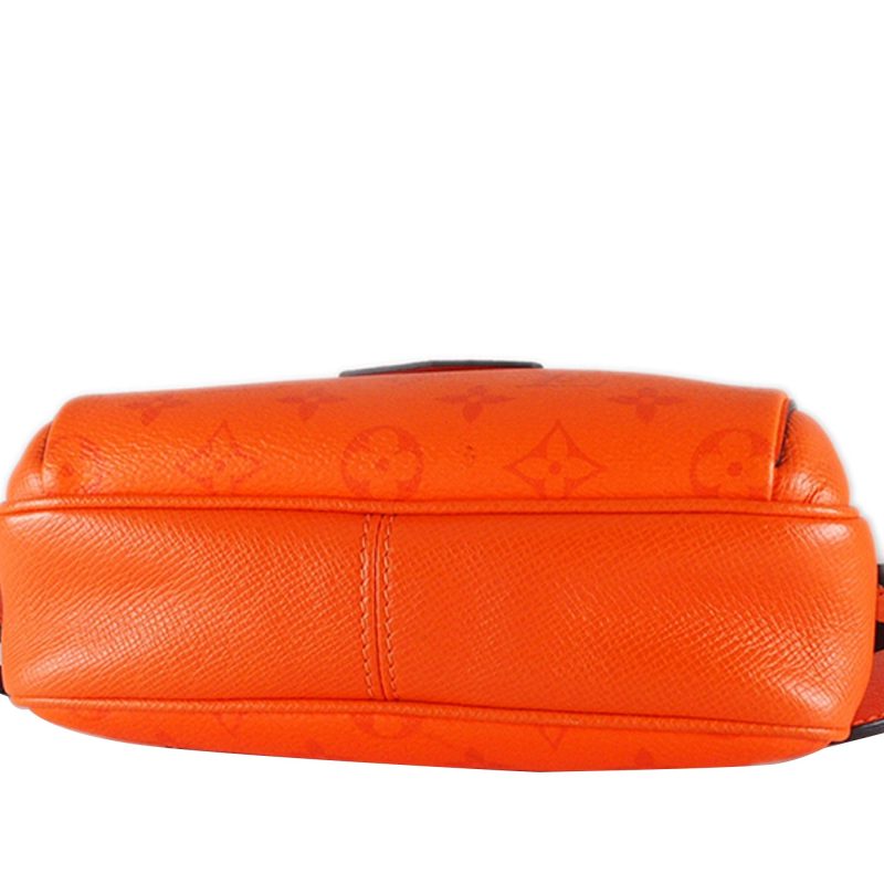 Louis Vuitton Outdoor Bumbag Orange Monogram Taïgarama - Image 2