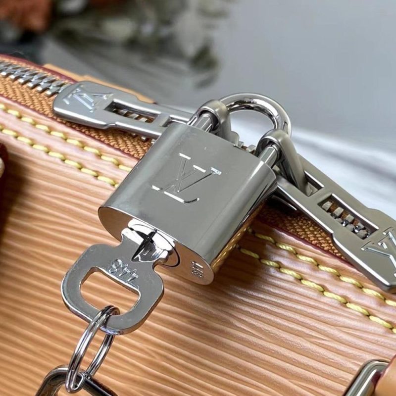 Louis Vuitton Alma BB epi - Image 3