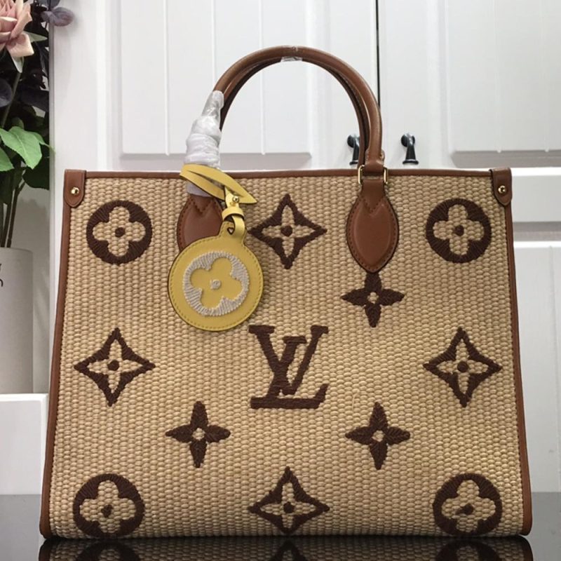 Louis vuitton OnTheGo GM - Image 9