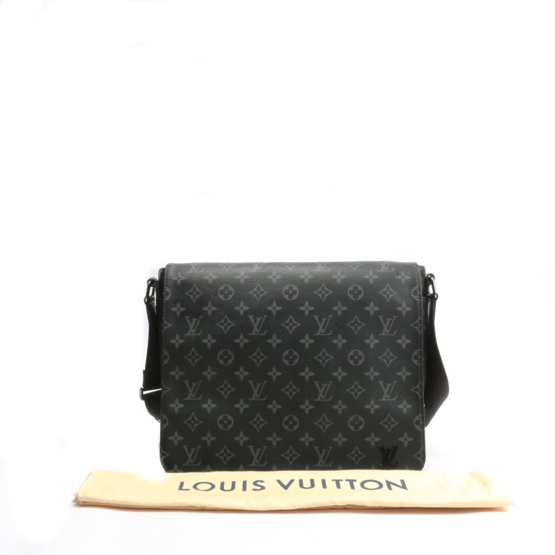 LOUIS VUITTON District Messenger MM Monogram Eclipse - Image 6