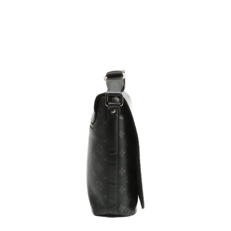 LOUIS VUITTON District Messenger MM Monogram Eclipse - Image 4