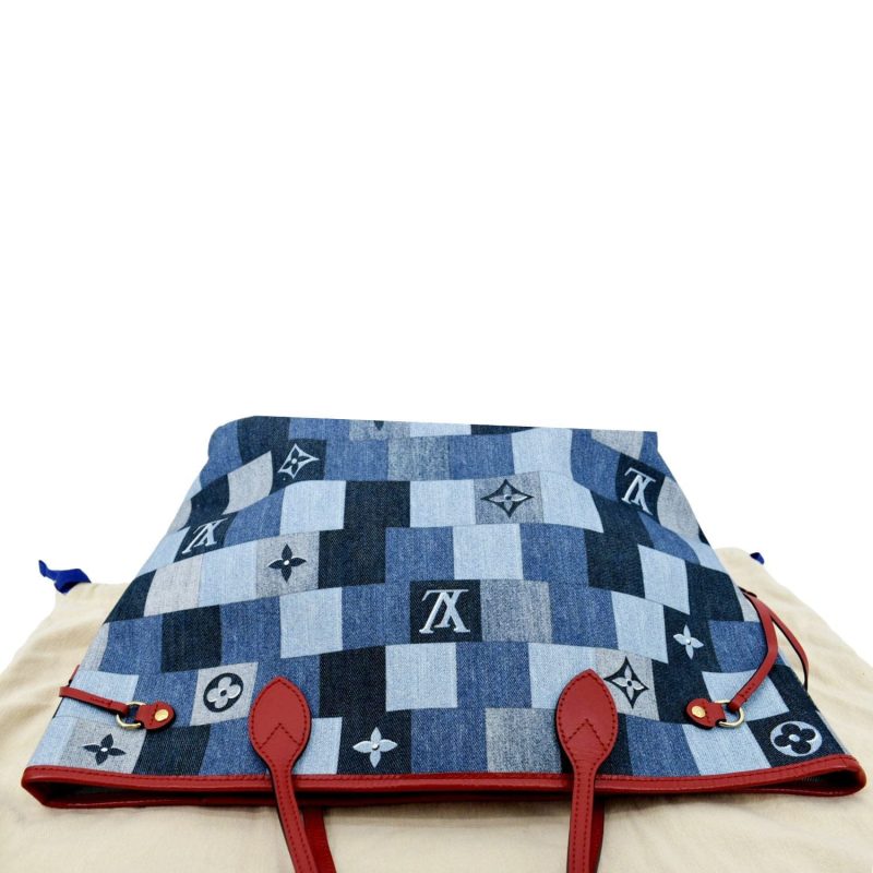 LOUIS VUITTON Neverfull MM Patchwork Monogram Denim Shoulder Bag Blue - Image 2