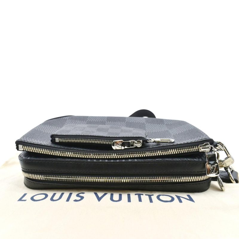 LOUIS VUITTON Trio Damier Graphite Messenger Bag Gray - Image 4