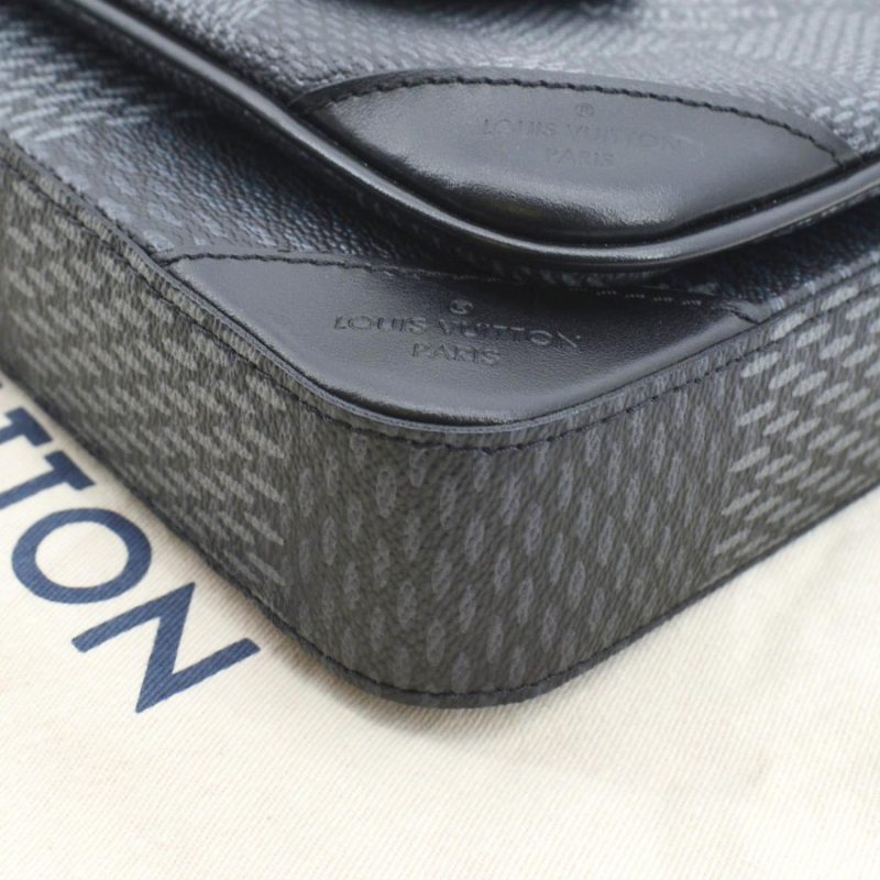 LOUIS VUITTON Trio Damier Graphite Messenger Bag Gray - Image 8