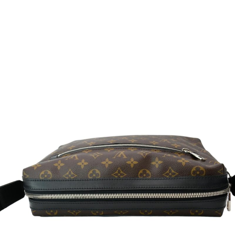 Louis Vuitton Torres Monogram Macassar Canvas Messenger Bag Brown - Image 3