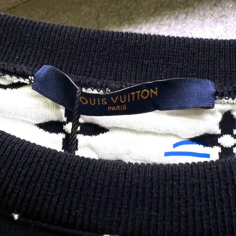 Louis Vuitton LV Monogram Jacquard Crewneck - Image 6