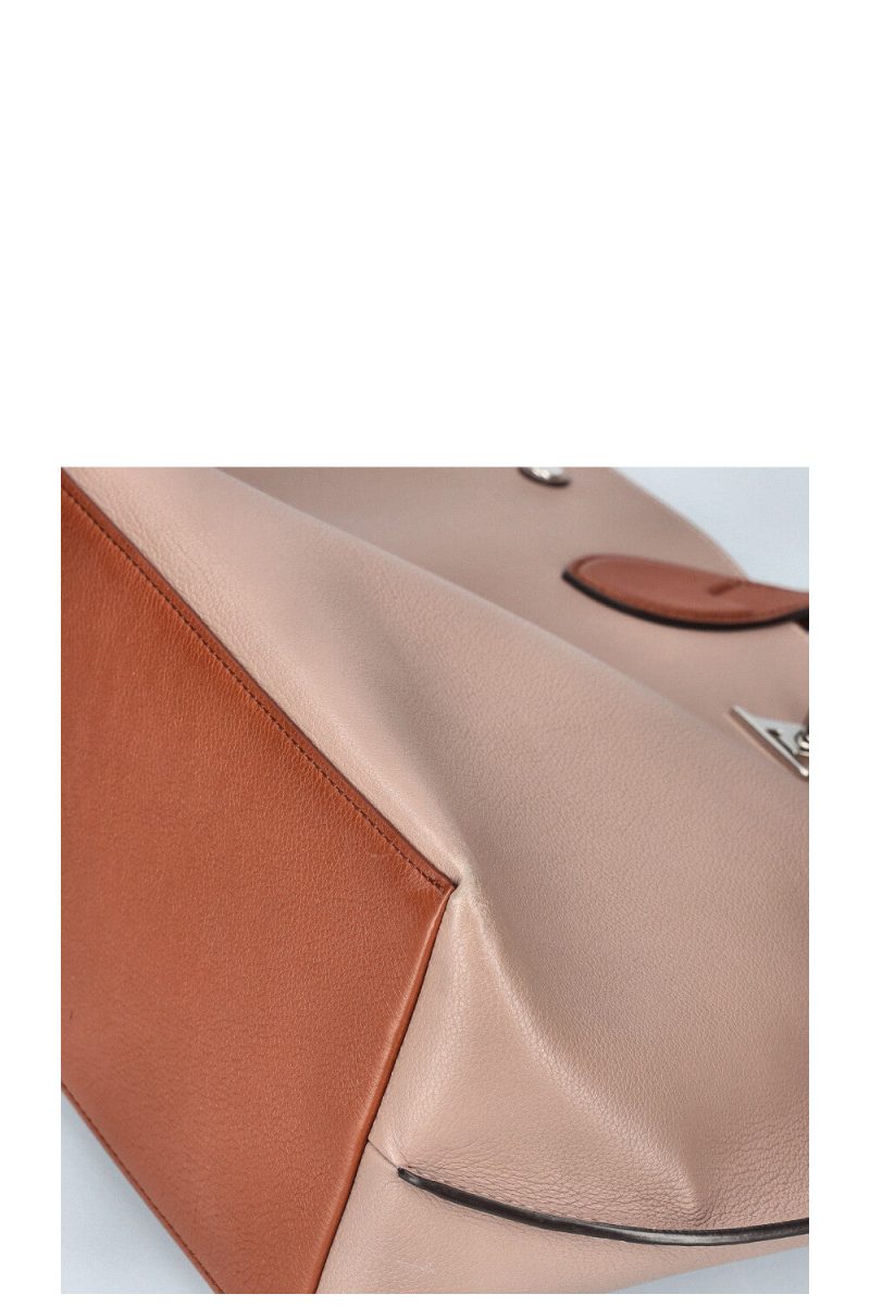 Louis Vuitton Lockme Go Tote Bag Bicolor - Image 6
