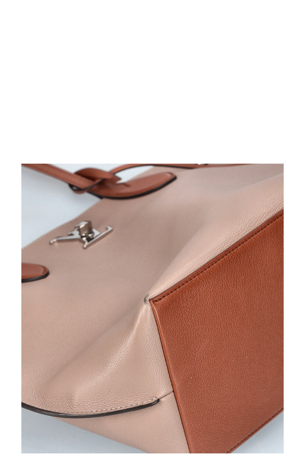 Louis Vuitton Lockme Go Tote Bag Bicolor - Image 7