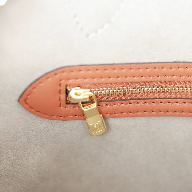 Louis Vuitton LV Garden Metallic Monogram Neverfull MM - Image 9