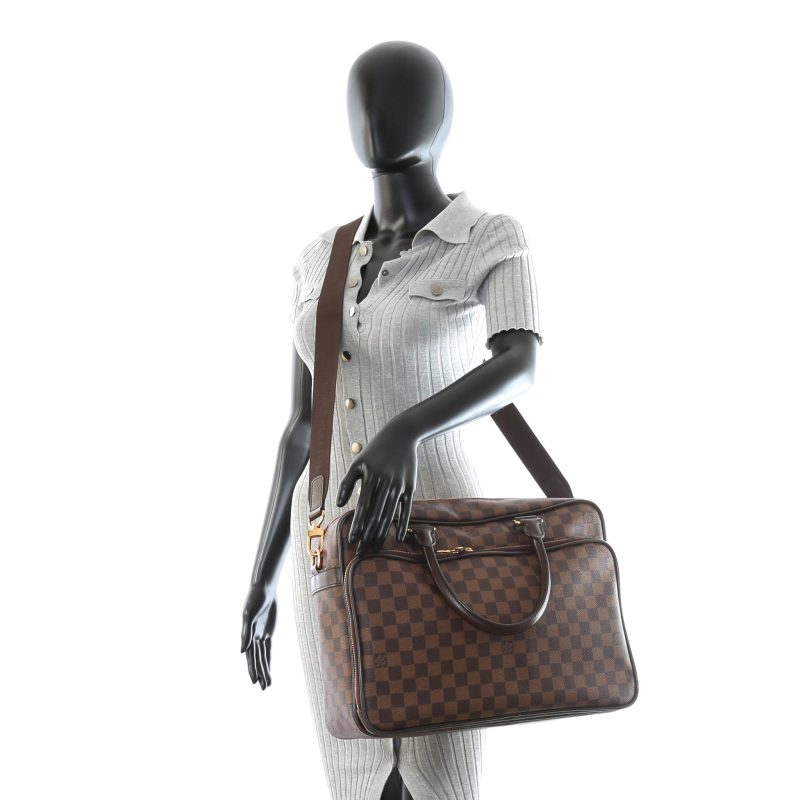 LOUIS VUITTON Icare Laptop Bag Damier Ebene