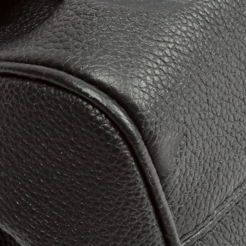 LOUIS VUITTON Favorite MM Empreinte Giant Monogram - Black - Image 9