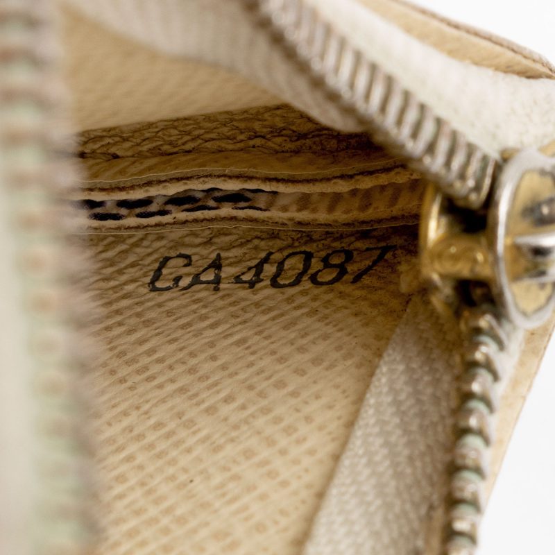 Louis Vuitton Damier Azur Key Pouch - Image 3