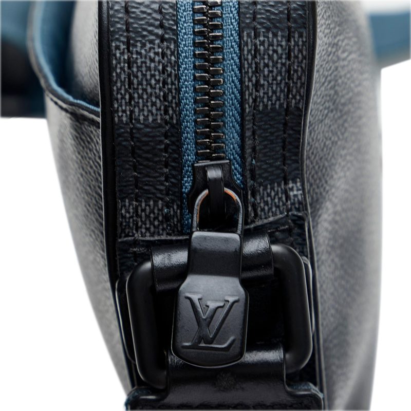 Louis Vuitton Damier Graphite Alpha Messenger Bag (SHG-tNgnbk) - Image 8