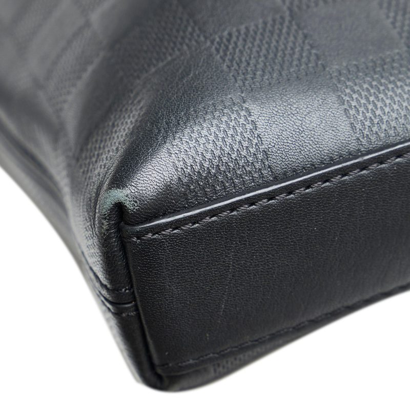 Louis Vuitton Damier Infini District Pochette (SHG-Zkmh73) - Image 9