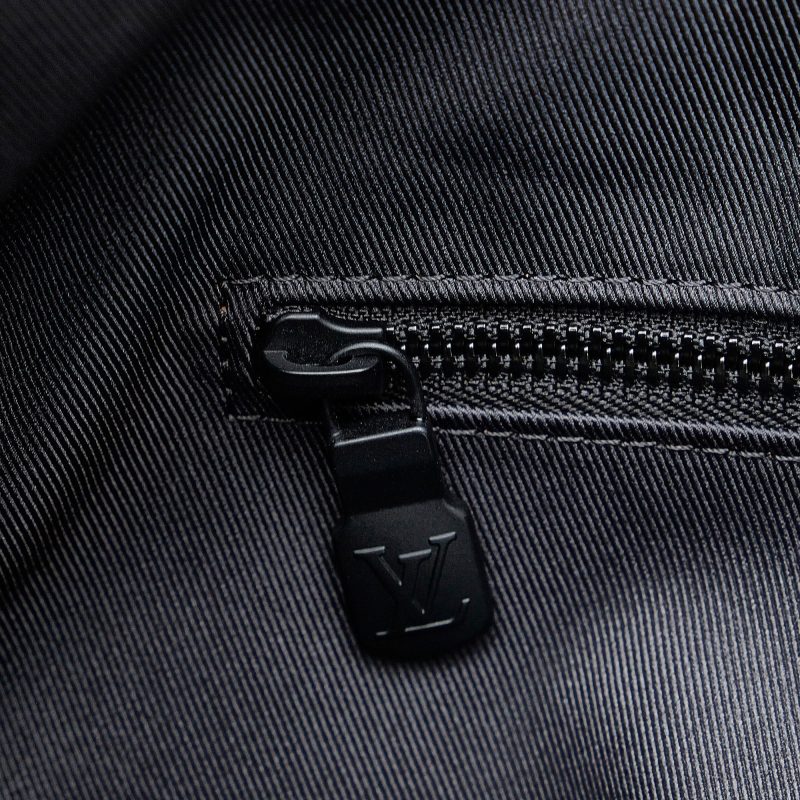 Louis Vuitton Dark Infinity Keepall Bandouliere 50 (SHG-8lQPkw) - Image 8