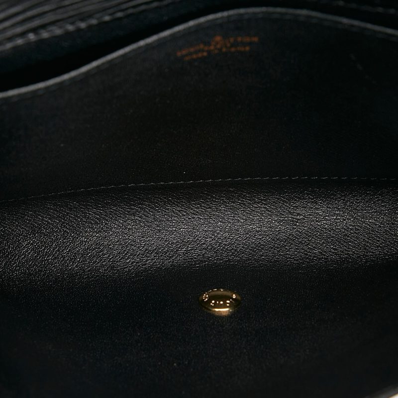 Louis Vuitton Epi Art Deco Clutch (SHG-v9Z15f) - Image 5