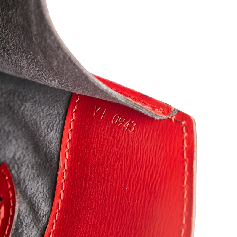 Louis Vuitton Epi Cluny (SHG-35158) - Image 7