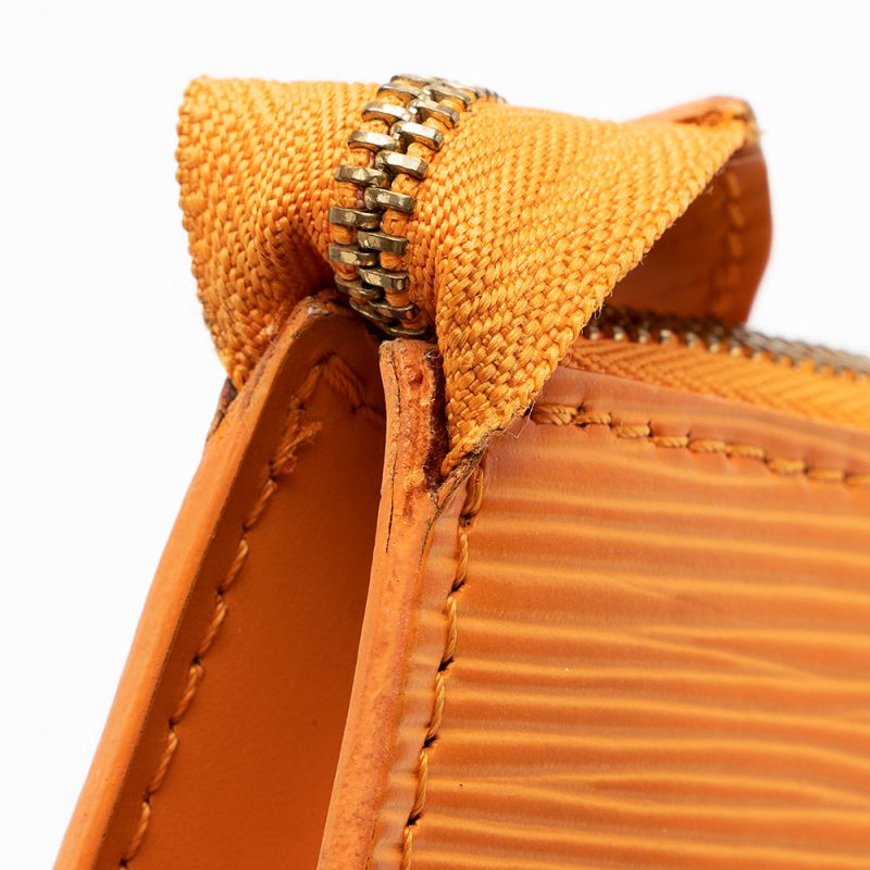 Louis Vuitton Epi Leather Pochette 21 Accessoires (SHF-17013) - Image 14