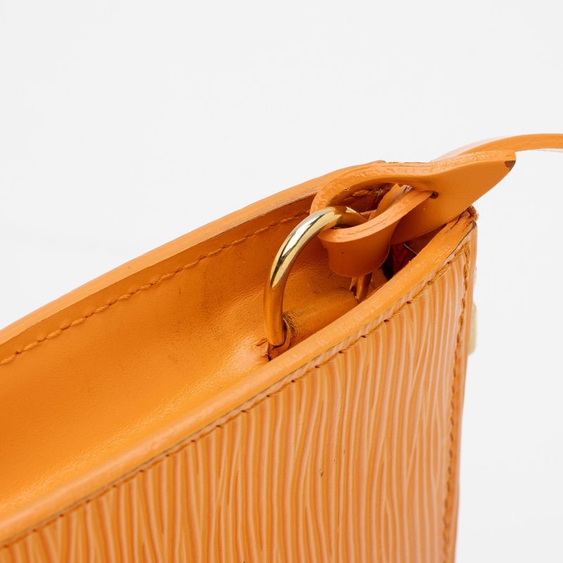Louis Vuitton Epi Leather Pochette Accessoires (SHF-K8wXuO) - Image 15