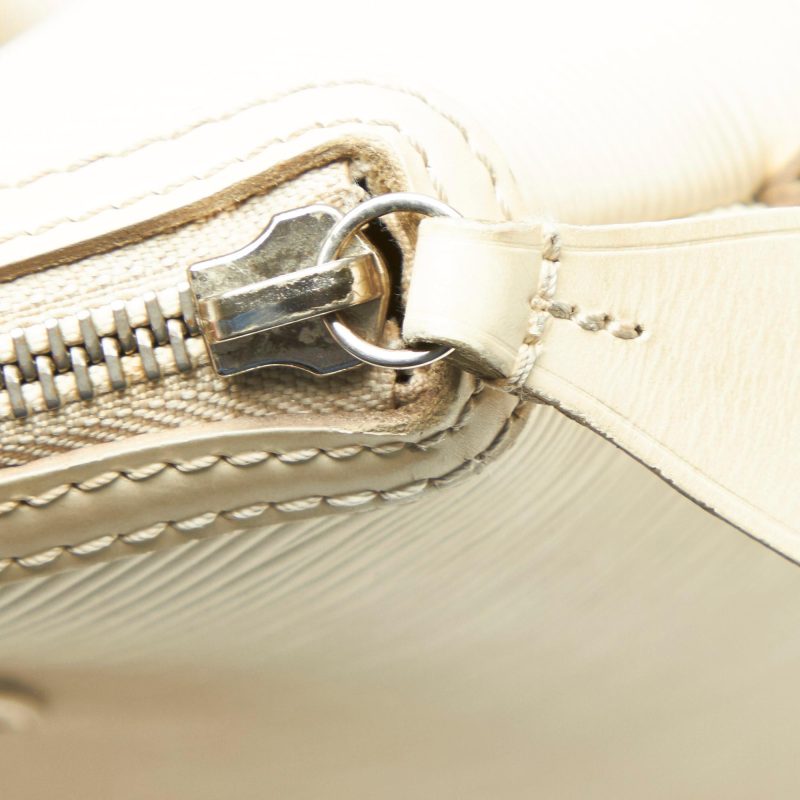 Louis Vuitton Epi Lockit Vertical (SHG-19866) - Image 8