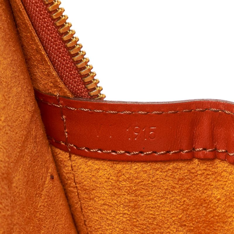Louis Vuitton Epi Lussac (SHG-25853) - Image 7