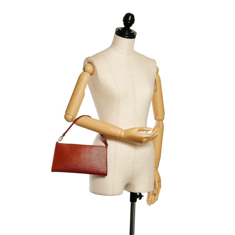 Louis Vuitton Epi Pochette Accessoires (SHG-34423) - Image 4