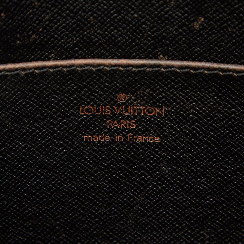 Louis Vuitton Epi Pochette Homme (SHG-31670) - Image 6