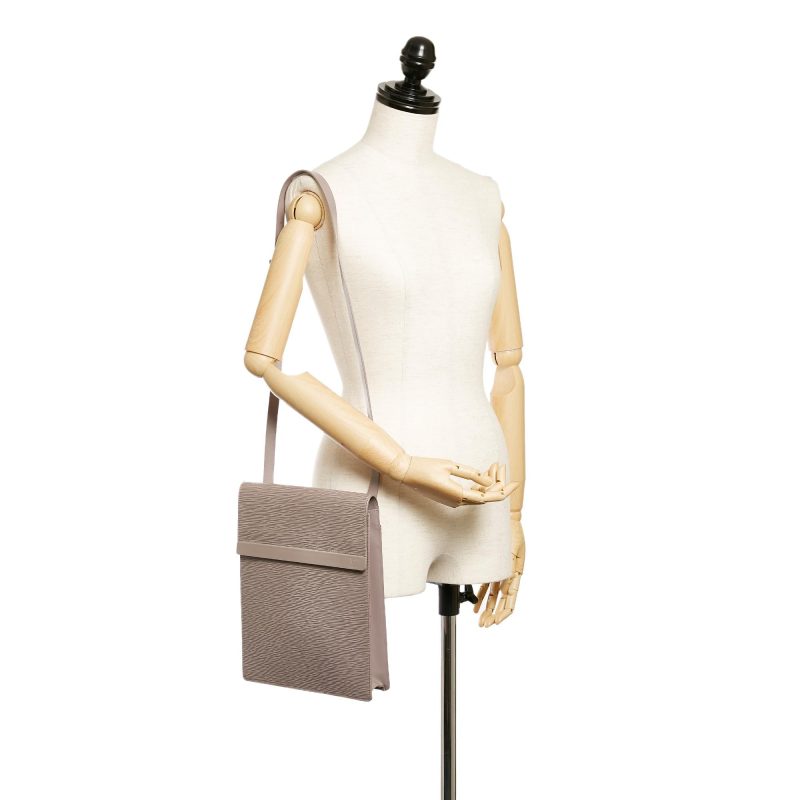 Louis Vuitton Epi Ramatuelle (SHG-27389) - Image 4