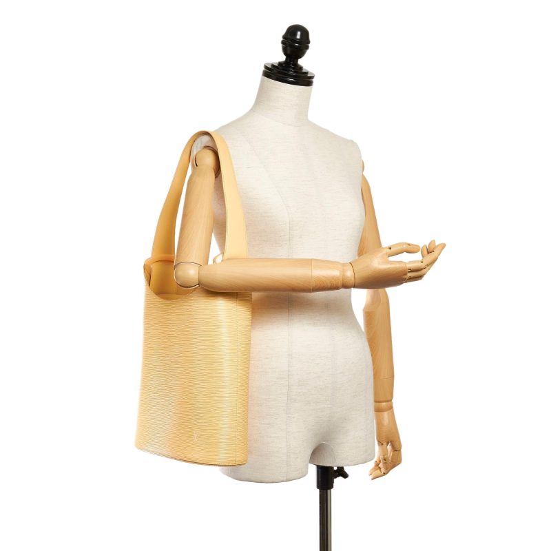 Louis Vuitton Epi Sac Verseau (SHG-29043) - Image 4
