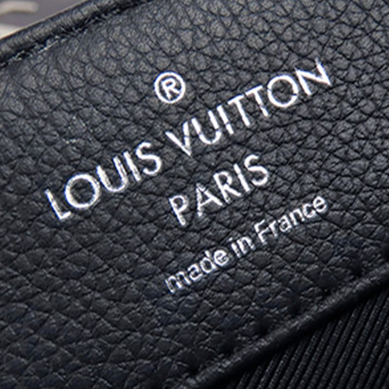 Louis Vuitton Eyelet LockMe II BB (SHG-Wmv6tS) - Image 5