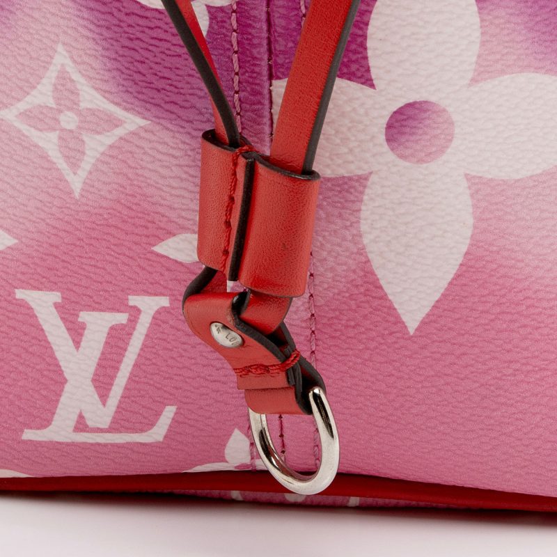 Louis Vuitton Giant Monogram Canvas Escale Neverfull MM Tote (SHF-Gnk0zz) - Image 19