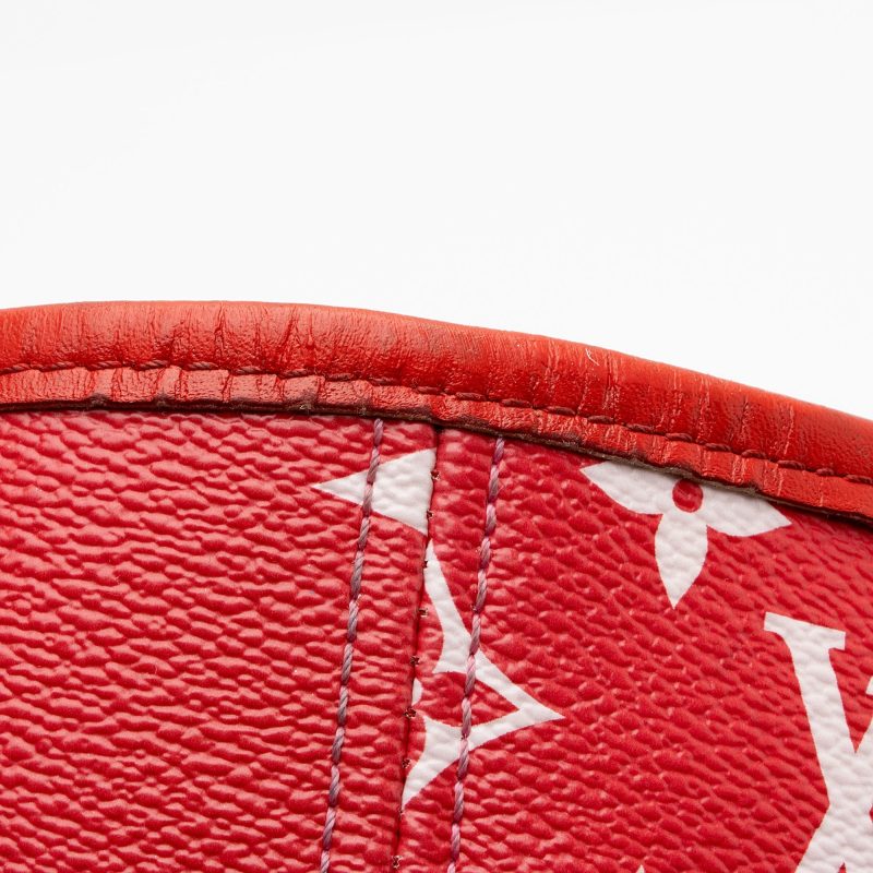 Louis Vuitton Giant Monogram Canvas Escale Neverfull MM Tote (SHF-Gnk0zz) - Image 18