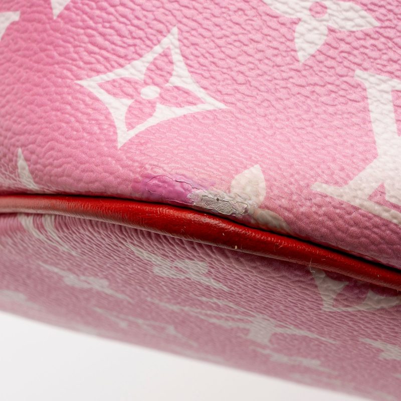 Louis Vuitton Giant Monogram Canvas Escale Neverfull MM Tote (SHF-Gnk0zz) - Image 17